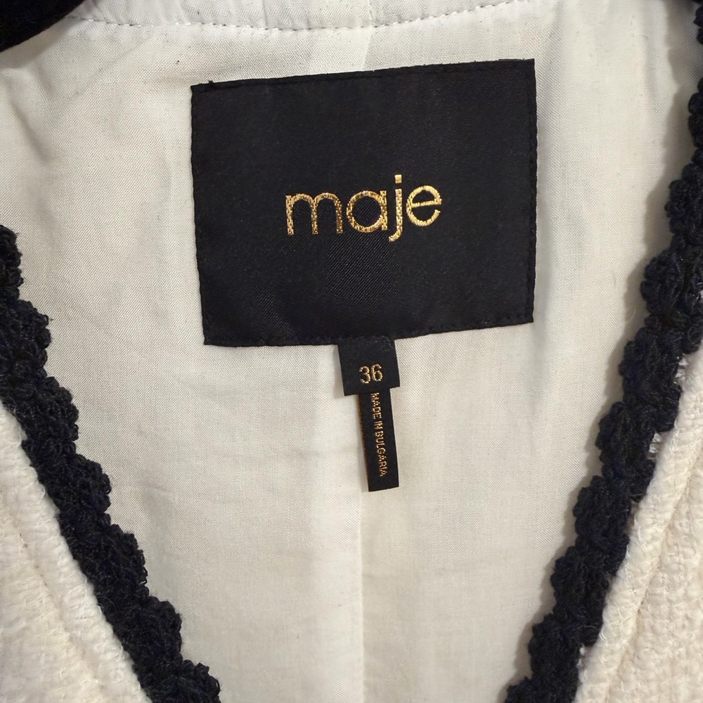 Maje White Bouclé Vest with Black Scalloped Trim - Picture 4 of 4